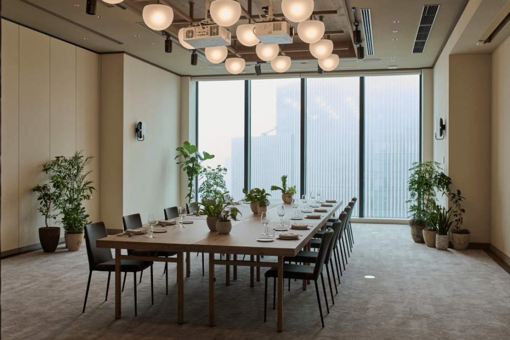 东京1号酒店 1 Hotel Tokyo_1HTKY_Meeting_Room_Sakura_B_longtable_12079h1280.png