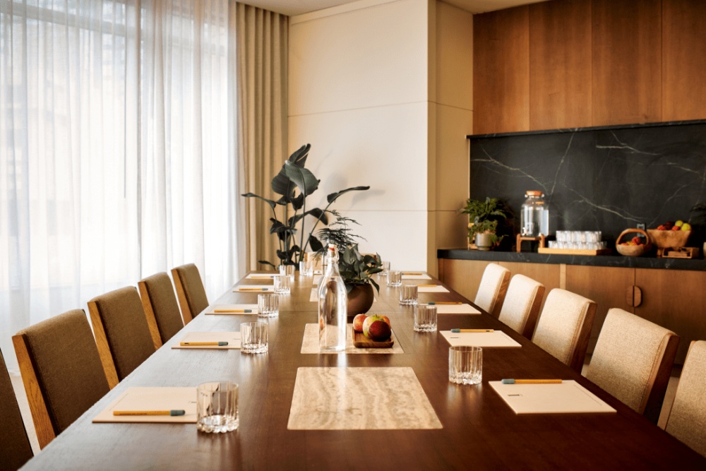 西雅图1号酒店 1 Hotel Seattle_1Hotel_Seattle_part_two_archMeeting_room_Nootkah1280.png