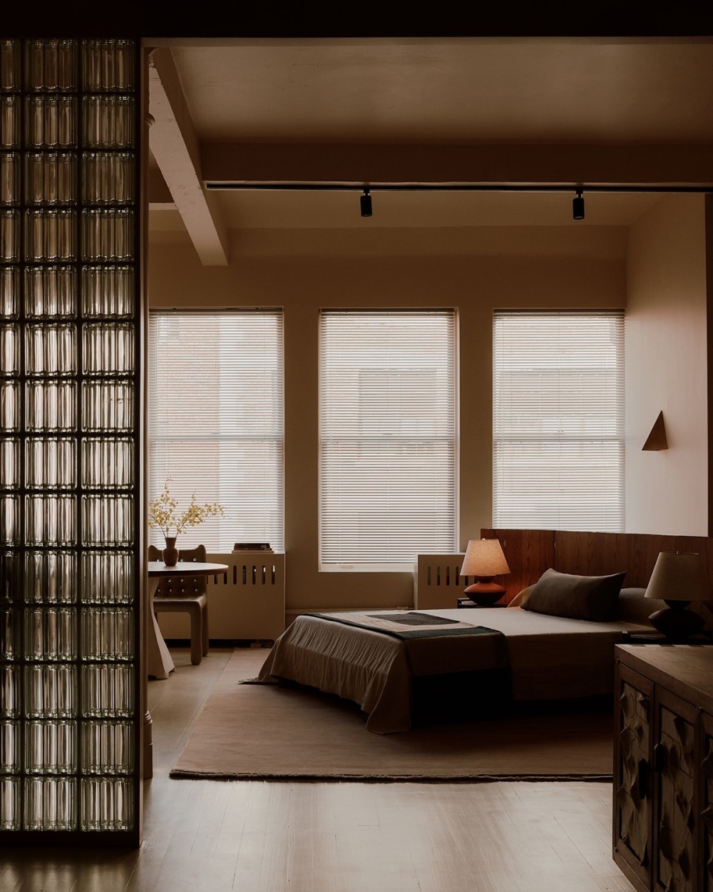 1.Danny-Kaplan-Showroom_William-Jess-Laird.jpg