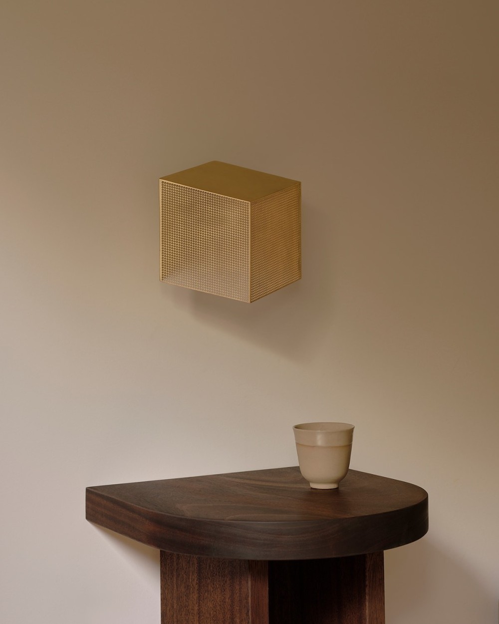 Optical-Sconce_seandavidson_dannykaplan_11.jpg