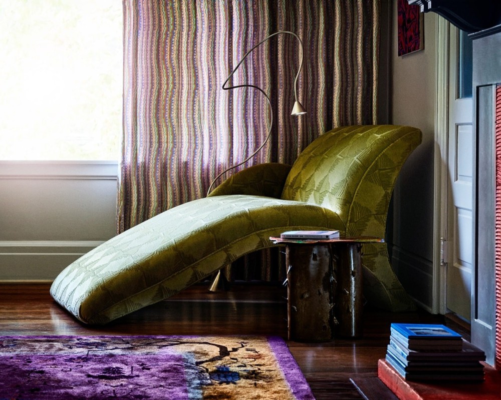 Chaise_Detail_FF.jpg