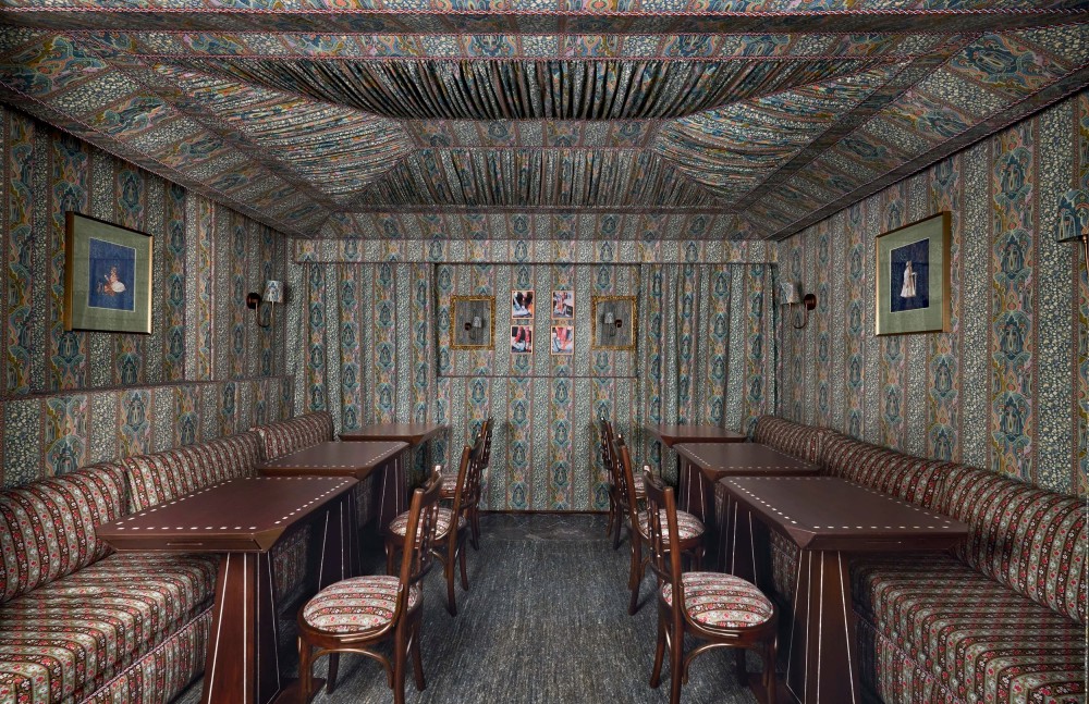 Bar Paradox By Ashiesh Shah 0008 Shot By Ashish Sahi.jpg